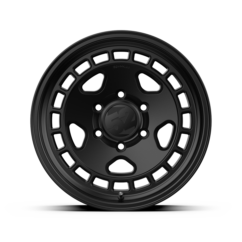 Fifteen52 Turbomac HD Classic Asphalt Black