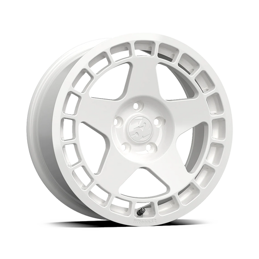 Fifteen52 Turbomac Rally White